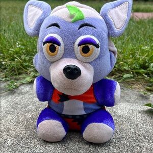Funko FNAF Roxanne plushy